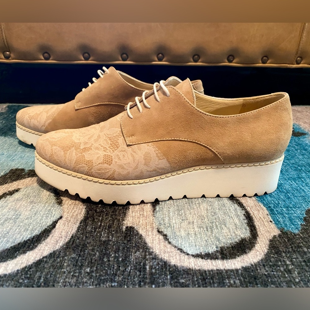 EUC Anthropologie LUCA GROSSI Barclay Platform Oxfords. Tan Suede. Made in Italy